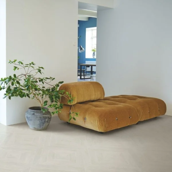 Ламинат Pergo Chevron 12 Pro Дуб Морозный Патинированный L1254-04157 в Томске