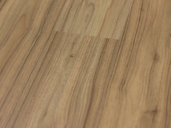 Ламинат Ламинели Ясень Донской в Томске