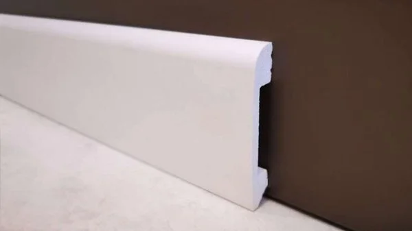 Плинтус Solid UHD 05/80 (80х13х2400 мм) в Томске