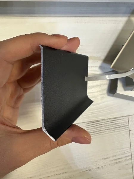 Алюминиевый плинтус Bonkeel ПЛ80 515л Черный (78,5х11,2х2500мм) в Томске