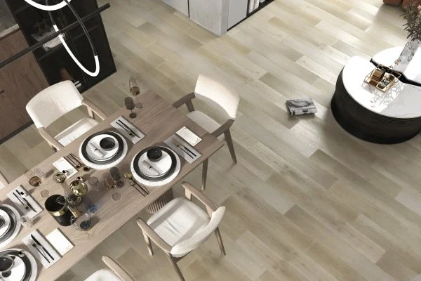 Кварц-виниловая плитка Refloor Fargo Comfort 1166-02 Дуб Спелый Миндаль (Градиент) в Томске