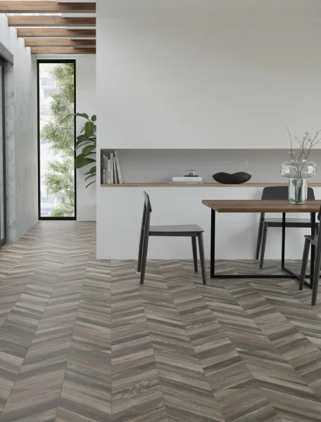 Ламинат Egger PRO 8/33 4V Large Дуб Кестинкорт Шоколад левая EPL240F4CL в Томске